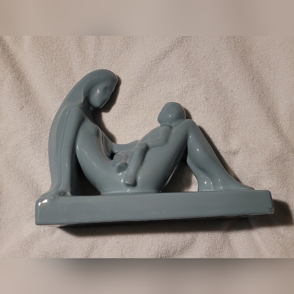 Vintage Haeger American Made Mother/Baby Art Sculpture Statue Blue Glaze 15"